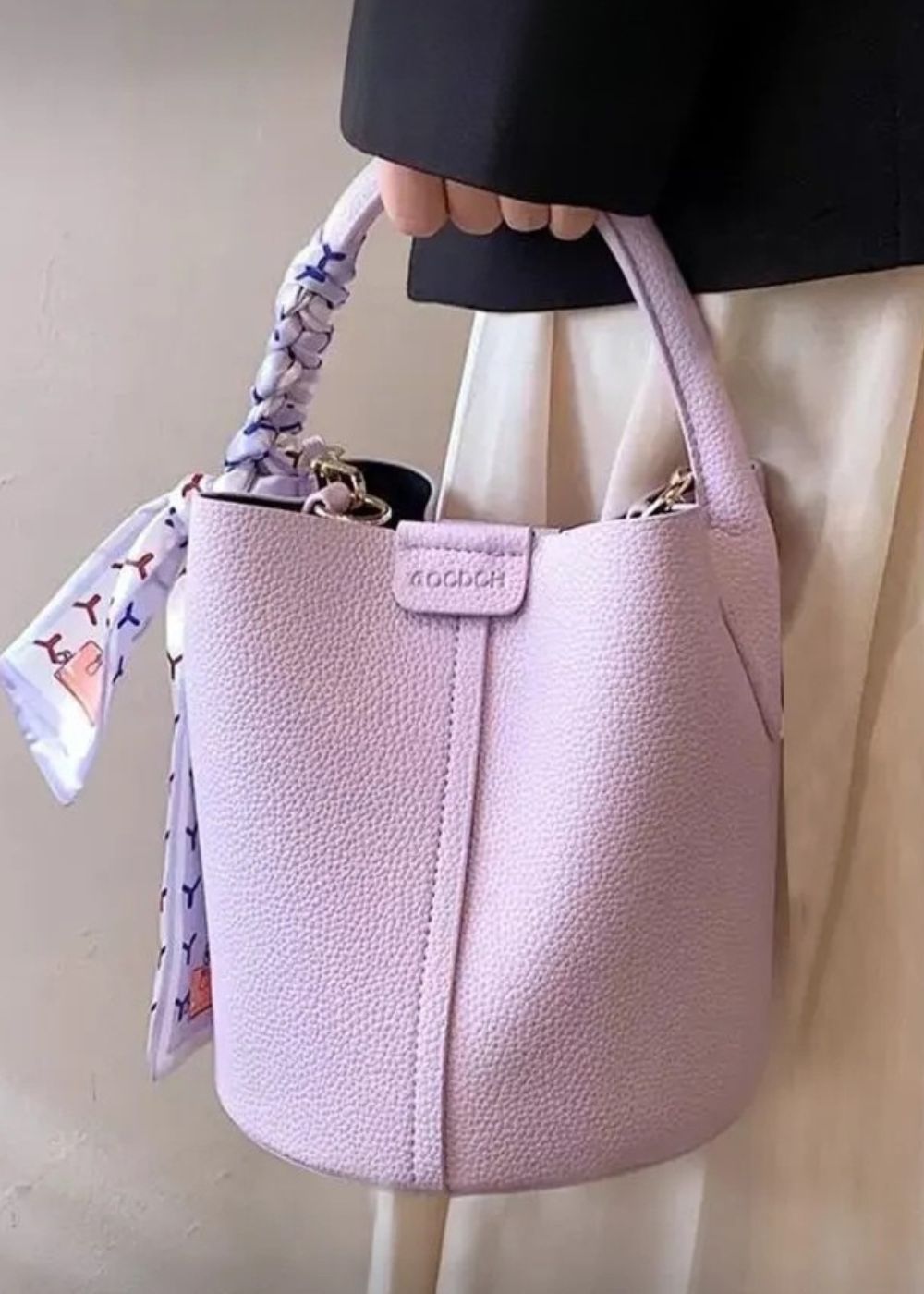 Trendy bøtteveske